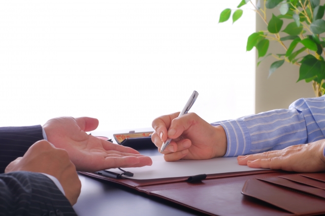 借入に頼りすぎていませんか？─経営の体力を示す「有利子負債比率」